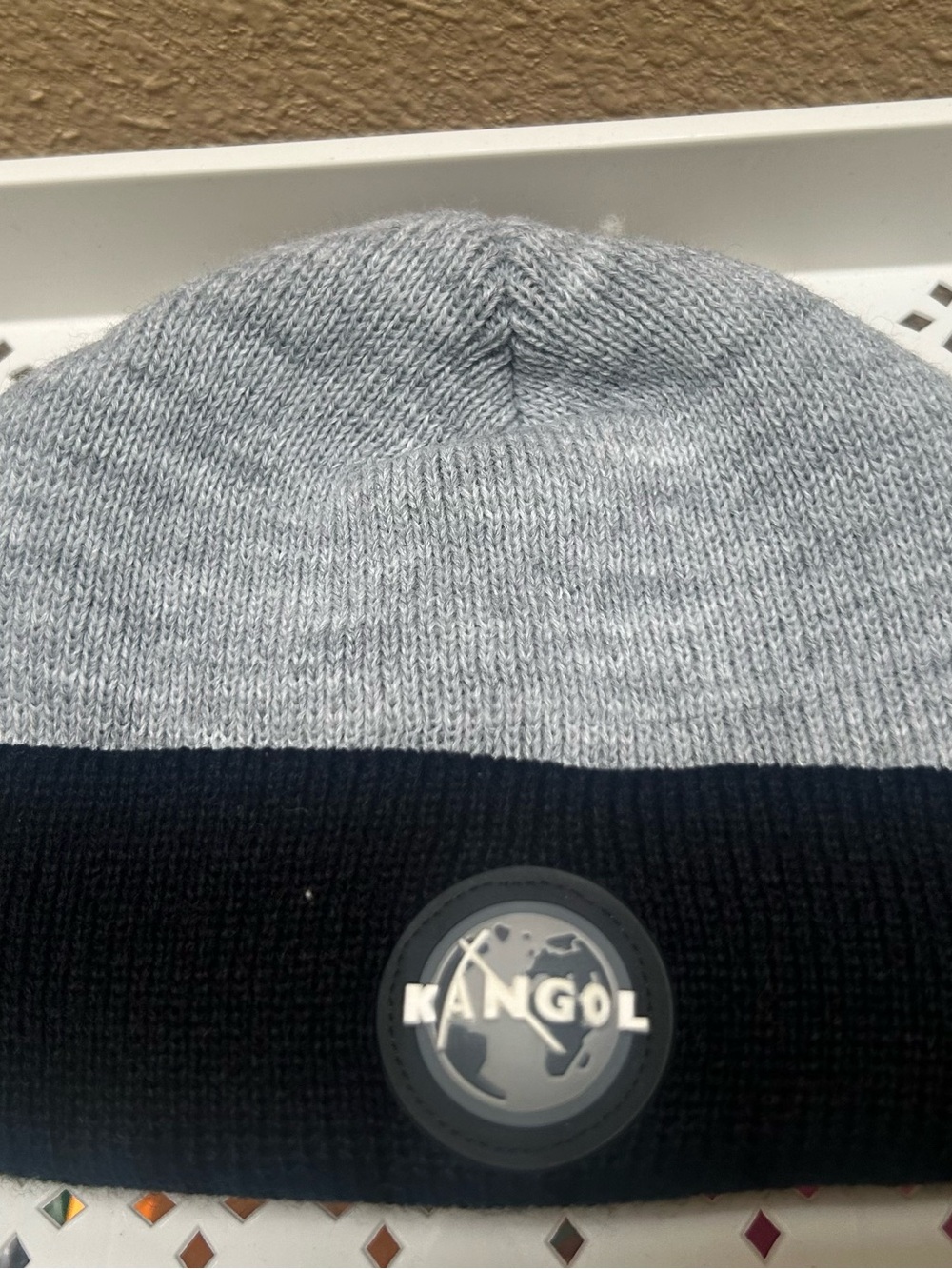 Kangol Men’s Gray and Black Knit Cuffed Beanie
